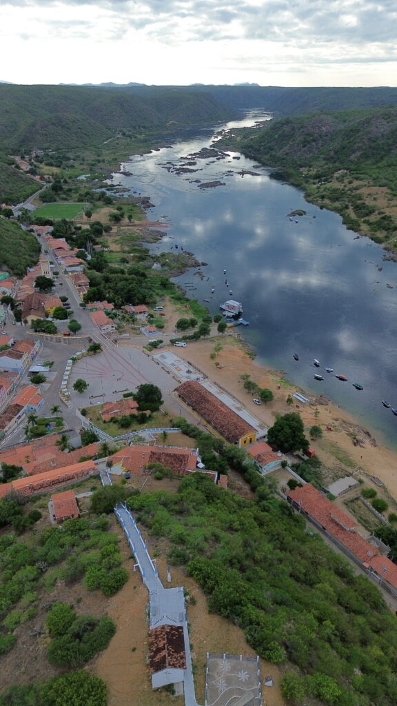 Imagem diurna da cidade de Piranhas, Alagoas